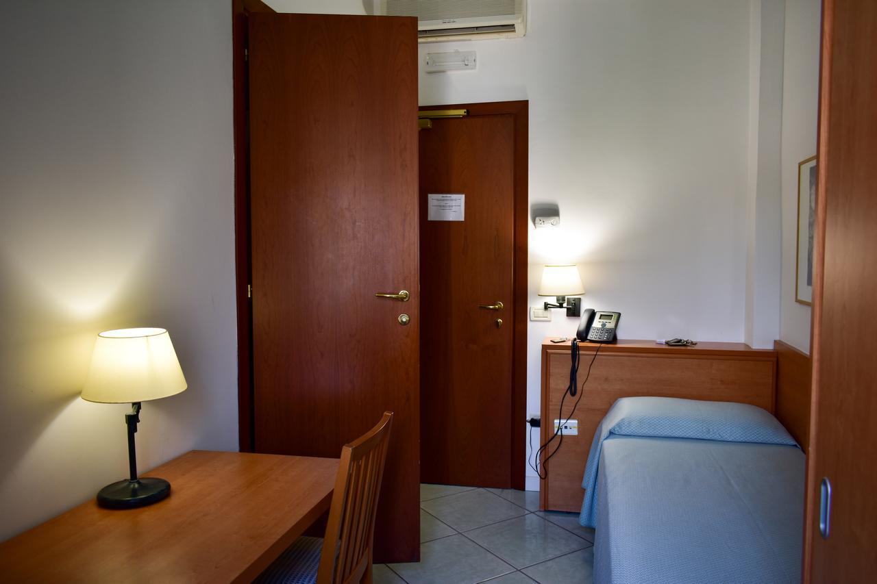 Hotel Amyclae Sperlonga Exterior photo